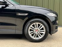 USED 2017 67 JAGUAR F-PACE 3.0 D300 V6 Portfolio SUV 5dr Diesel Auto AWD Euro 6 (s/s) (300 ps) 