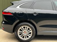 USED 2017 67 JAGUAR F-PACE 3.0 D300 V6 Portfolio SUV 5dr Diesel Auto AWD Euro 6 (s/s) (300 ps) 