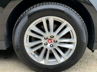 USED 2017 67 JAGUAR F-PACE 3.0 D300 V6 Portfolio SUV 5dr Diesel Auto AWD Euro 6 (s/s) (300 ps) 