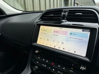 USED 2017 67 JAGUAR F-PACE 3.0 D300 V6 Portfolio SUV 5dr Diesel Auto AWD Euro 6 (s/s) (300 ps) 