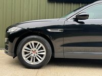 USED 2017 67 JAGUAR F-PACE 3.0 D300 V6 Portfolio SUV 5dr Diesel Auto AWD Euro 6 (s/s) (300 ps) 