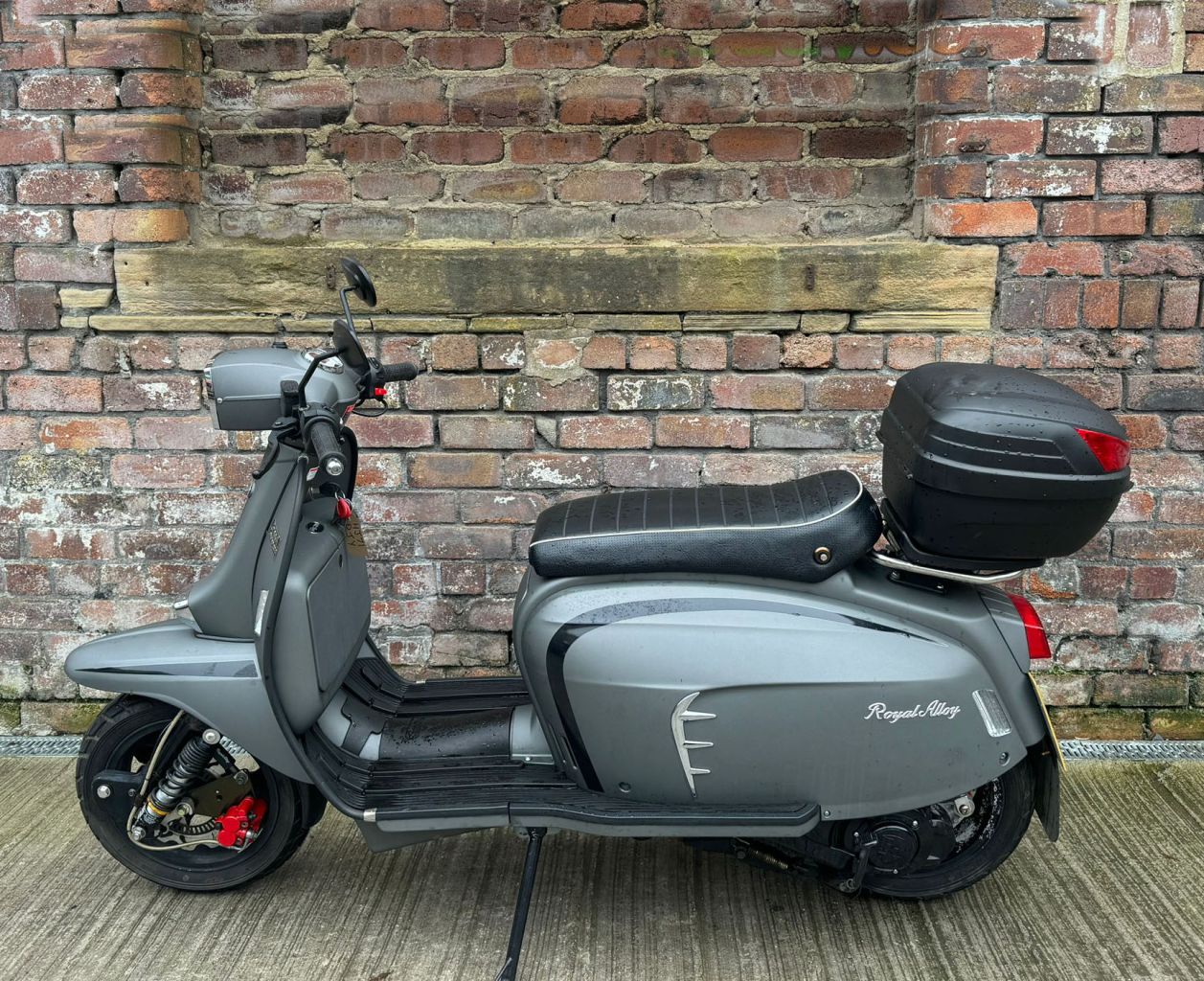 2021 Royal Alloy Gt200 LC £2,795