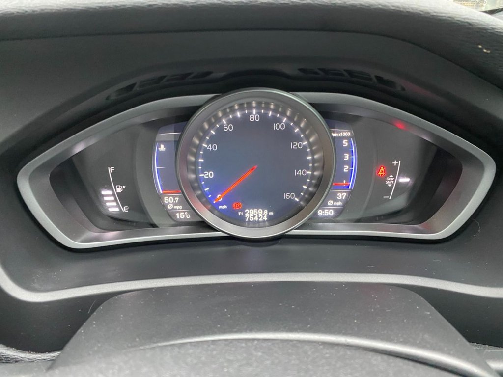 USED 2016 66 VOLVO V40 2.0 D2 R-Design Pro Hatchback 5dr Diesel Manual Euro 6 (s/s) (120 ps) DAB SAT NAV WINTER PACK