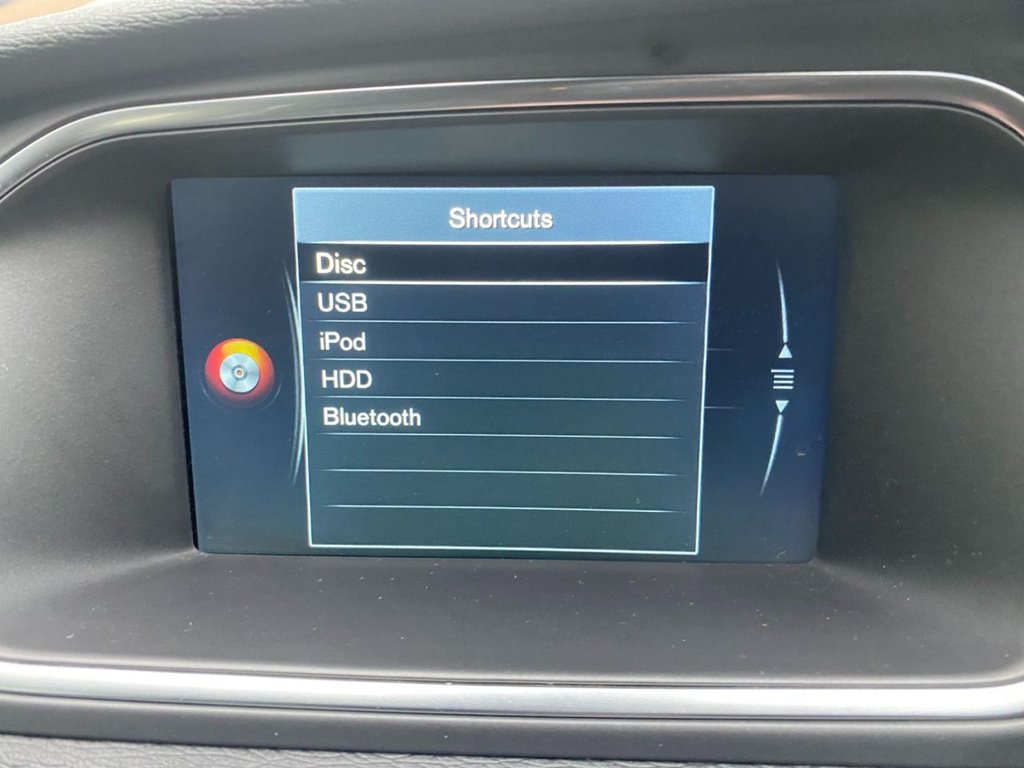 USED 2016 66 VOLVO V40 2.0 D2 R-Design Pro Hatchback 5dr Diesel Manual Euro 6 (s/s) (120 ps) DAB SAT NAV WINTER PACK