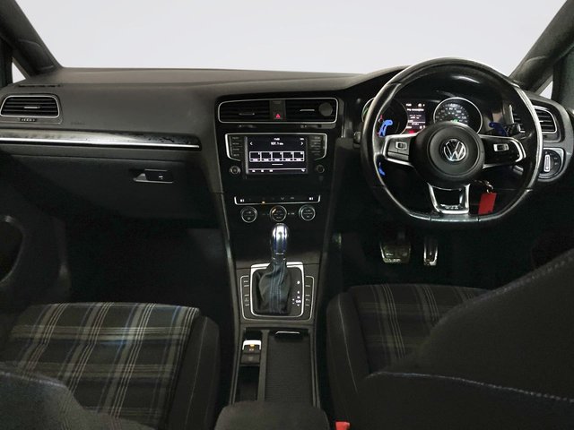 2016 Volkswagen Golf 1.4L Gte 5dr - Photo 2
