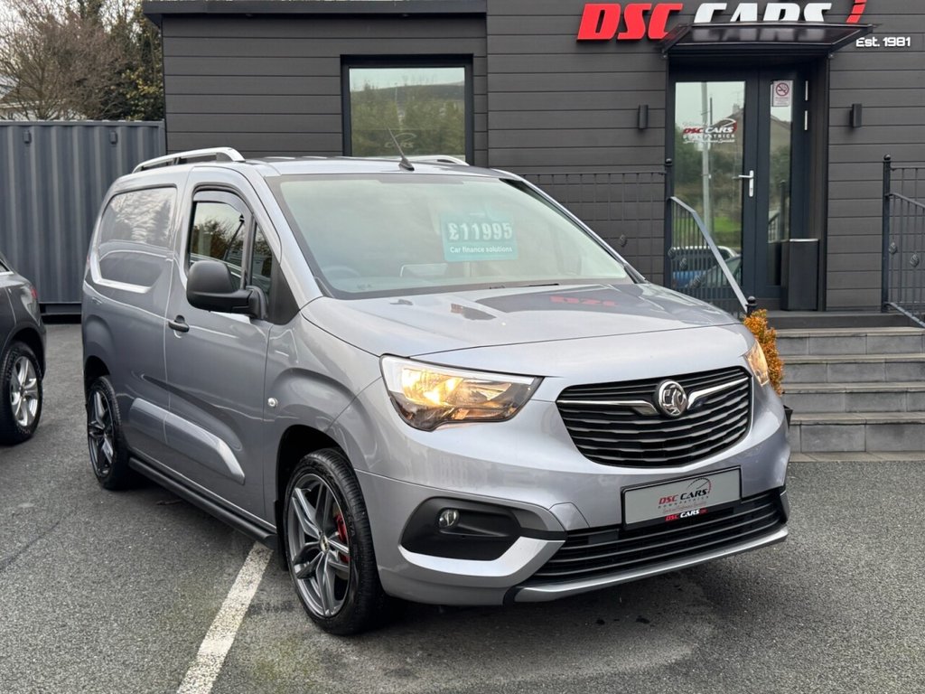 USED 2022 VAUXHALL COMBO 1.5 Turbo D 2000 Sportive Panel Van 4dr Diesel Manual L1 H1 Euro 6 (100 ps) 3 SEATER MODEL,LOTS OF EXTRAS!