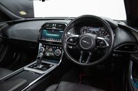 USED 2019 19 JAGUAR XE 2.0 D180 R-Dynamic HSE 