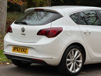 USED 2014 63 VAUXHALL ASTRA 2.0 CDTi ecoFLEX Elite Hatchback 5dr Diesel Manual Euro 5 (s/s) (165 ps) 