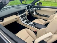 USED 2015 15 MERCEDES-BENZ SLK 1.8 SLK200 AMG Sport Convertible 2dr Petrol G-Tronic+ Euro 5 (s/s) (184 ps) 