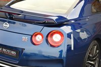 USED 2017 K NISSAN GT-R 3.8 V6 Prestige Coupe 2dr Petrol Auto 4WD Euro 6 (570 ps) BLUE OVER TAN / 2 OWNER / FSH