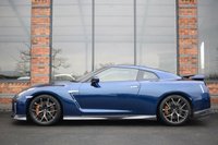 USED 2017 K NISSAN GT-R 3.8 V6 Prestige Coupe 2dr Petrol Auto 4WD Euro 6 (570 ps) BLUE OVER TAN / 2 OWNER / FSH
