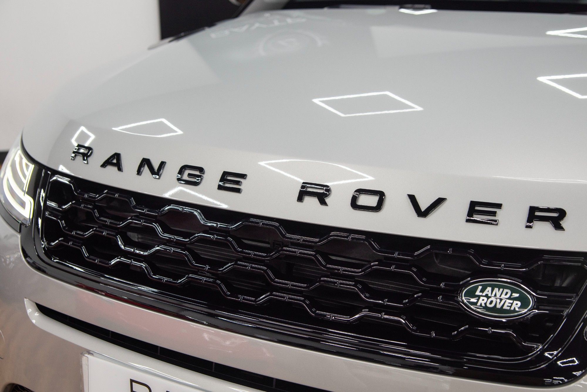 USED 2022 LAND ROVER RANGE ROVER EVOQUE 1.5 P300e Autobiography 