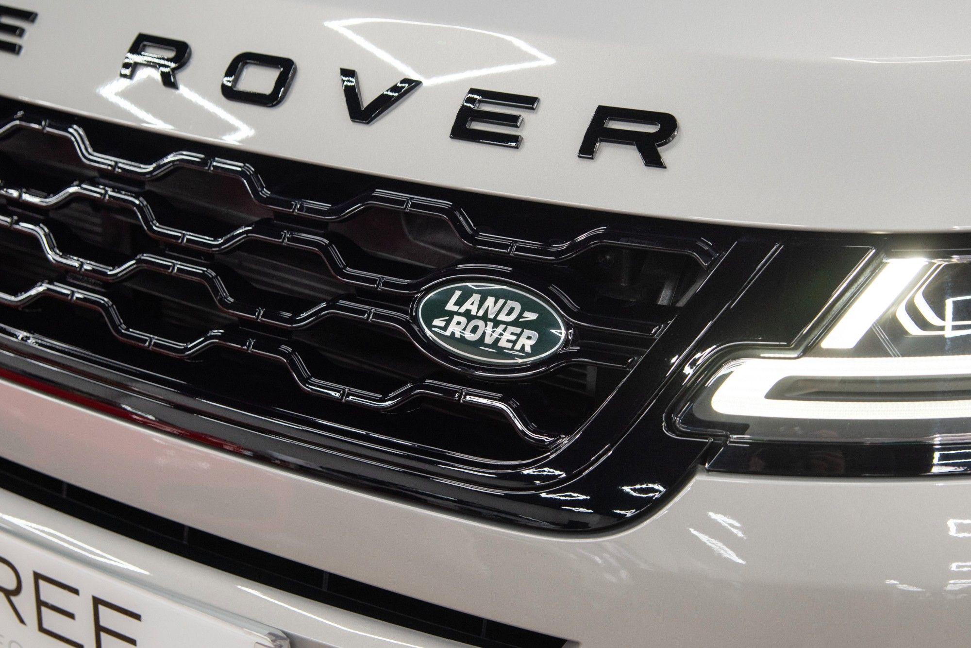 USED 2022 LAND ROVER RANGE ROVER EVOQUE 1.5 P300e Autobiography 