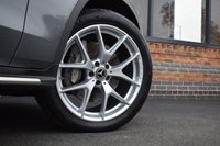 USED 2020 69 MERCEDES-BENZ GLC 2.0 GLC300d AMG Line (Premium Plus) SUV 5dr Diesel G-Tronic+ 4MATIC Euro 6 (s/s) (245 ps) PAN ROOF / FACELIFT INTERIOR