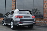 USED 2020 69 MERCEDES-BENZ GLC 2.0 GLC300d AMG Line (Premium Plus) SUV 5dr Diesel G-Tronic+ 4MATIC Euro 6 (s/s) (245 ps) PAN ROOF / FACELIFT INTERIOR