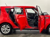 USED 2015 15 KIA SOUL 1.6 CRDi Connect Plus SUV 5dr Diesel Auto Euro 5 (126 bhp) Automatic