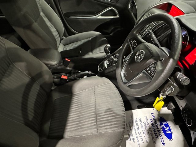 View our VAUXHALL ZAFIRA TOURER