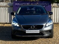USED 2016 66 VOLVO V40 CROSS COUNTRY 1.5 T3 Pro Hatchback 5dr Petrol Auto Euro 6 (s/s) (152 ps) 