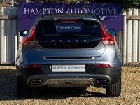 USED 2016 66 VOLVO V40 CROSS COUNTRY 1.5 T3 Pro Hatchback 5dr Petrol Auto Euro 6 (s/s) (152 ps) 