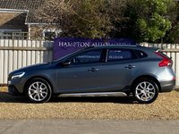 USED 2016 66 VOLVO V40 CROSS COUNTRY 1.5 T3 Pro Hatchback 5dr Petrol Auto Euro 6 (s/s) (152 ps) 