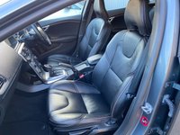 USED 2016 66 VOLVO V40 CROSS COUNTRY 1.5 T3 Pro Hatchback 5dr Petrol Auto Euro 6 (s/s) (152 ps) 