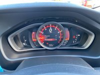 USED 2016 66 VOLVO V40 CROSS COUNTRY 1.5 T3 Pro Hatchback 5dr Petrol Auto Euro 6 (s/s) (152 ps) 