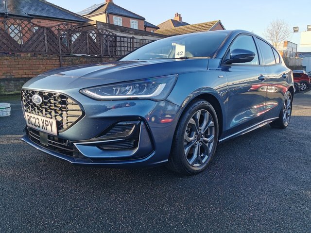 2023 FORD FOCUS - Photo 3