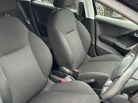 USED 2019 69 PEUGEOT 208 1.2 PureTech Signature Hatchback 5dr Petrol Manual Euro 6 (s/s) (82 ps) &pound;200 TO SECURE - DELIVERY AVAILABLE