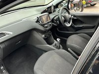 USED 2019 69 PEUGEOT 208 1.2 PureTech Signature Hatchback 5dr Petrol Manual Euro 6 (s/s) (82 ps) &pound;200 TO SECURE - DELIVERY AVAILABLE