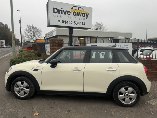 2015 65 MINI Hatch 1.5 Cooper Hatchback 5dr Petrol Manual Euro 6 (s/s) (136 ps)