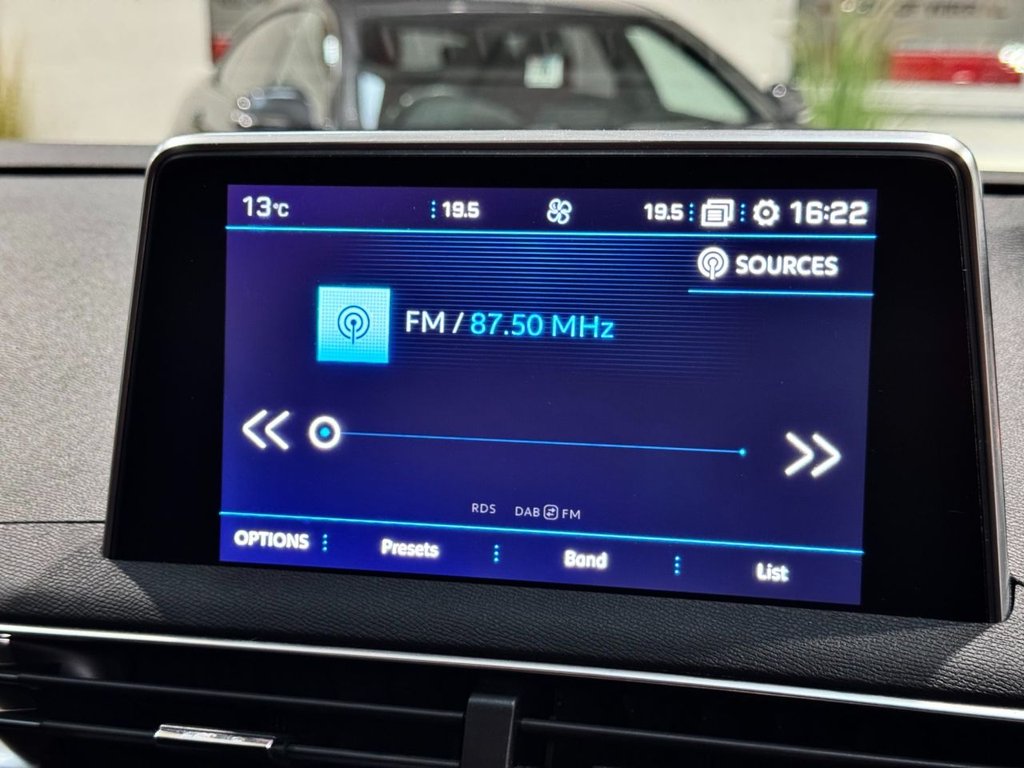 USED 2018 18 PEUGEOT 3008 1.5 BlueHDi GT Line Premium SUV 5dr Diesel EAT Euro 6 (s/s) (130 ps) 