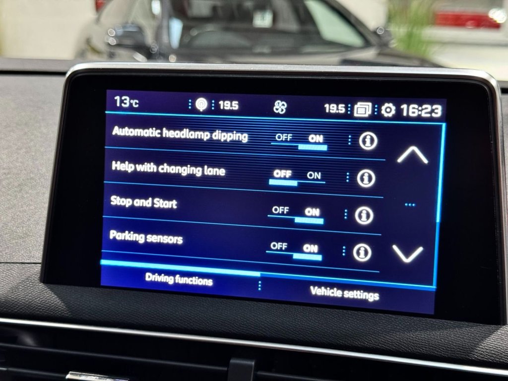 USED 2018 18 PEUGEOT 3008 1.5 BlueHDi GT Line Premium SUV 5dr Diesel EAT Euro 6 (s/s) (130 ps) 