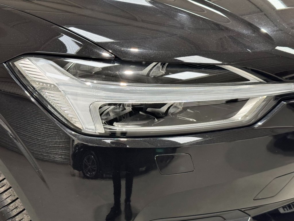 USED 2018 18 VOLVO XC60 2.0 D4 Momentum SUV 5dr Diesel Auto AWD Euro 6 (s/s) (190 ps) HEATSEATS+NAV+F/RPARK+18"