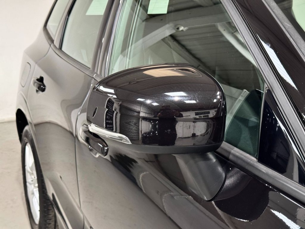 USED 2018 18 VOLVO XC60 2.0 D4 Momentum SUV 5dr Diesel Auto AWD Euro 6 (s/s) (190 ps) HEATSEATS+NAV+F/RPARK+18"