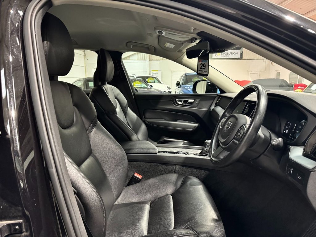 USED 2018 18 VOLVO XC60 2.0 D4 Momentum SUV 5dr Diesel Auto AWD Euro 6 (s/s) (190 ps) HEATSEATS+NAV+F/RPARK+18"