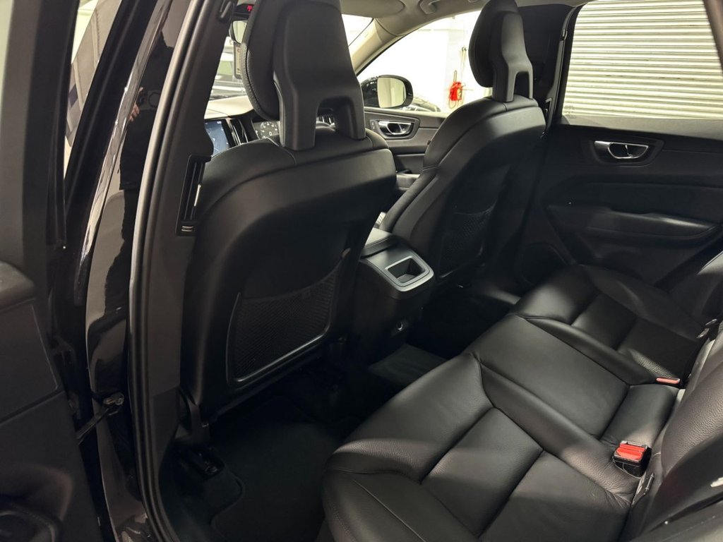 USED 2018 18 VOLVO XC60 2.0 D4 Momentum SUV 5dr Diesel Auto AWD Euro 6 (s/s) (190 ps) HEATSEATS+NAV+F/RPARK+18"