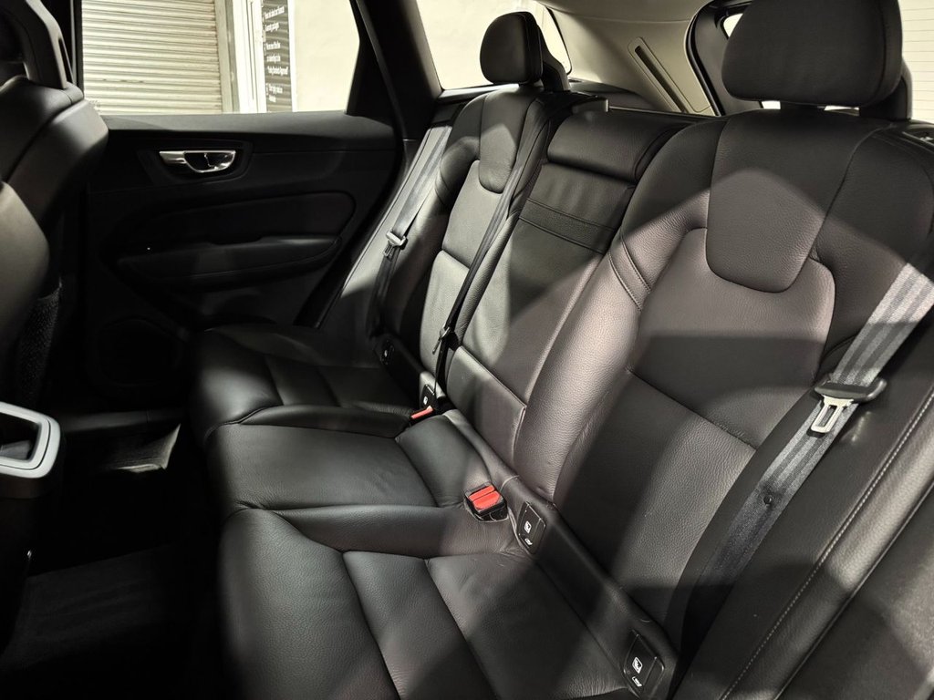 USED 2018 18 VOLVO XC60 2.0 D4 Momentum SUV 5dr Diesel Auto AWD Euro 6 (s/s) (190 ps) HEATSEATS+NAV+F/RPARK+18"