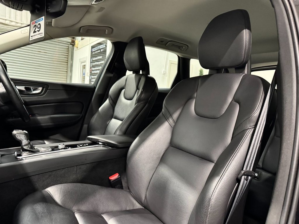 USED 2018 18 VOLVO XC60 2.0 D4 Momentum SUV 5dr Diesel Auto AWD Euro 6 (s/s) (190 ps) HEATSEATS+NAV+F/RPARK+18"