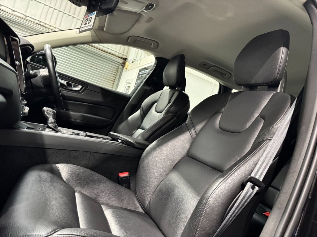 USED 2018 18 VOLVO XC60 2.0 D4 Momentum SUV 5dr Diesel Auto AWD Euro 6 (s/s) (190 ps) HEATSEATS+NAV+F/RPARK+18"