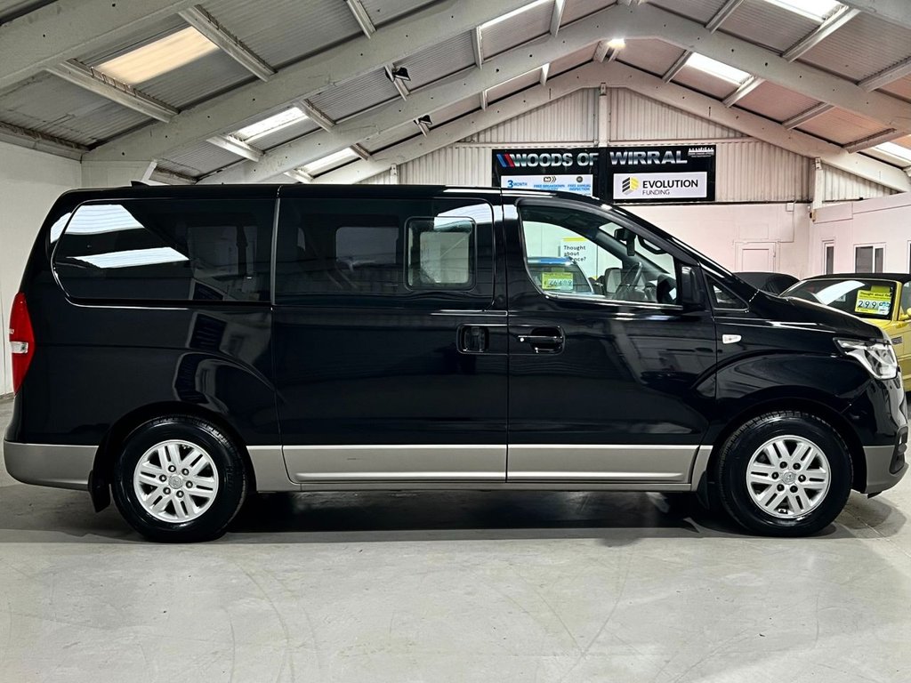 USED 2019 19 HYUNDAI i800 2.5 CRDi SE Nav MPV 5dr Diesel Auto Euro 6 (170 ps) 