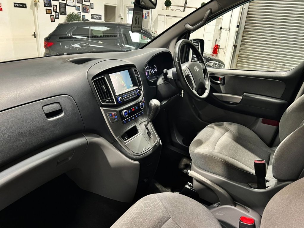 USED 2019 19 HYUNDAI i800 2.5 CRDi SE Nav MPV 5dr Diesel Auto Euro 6 (170 ps) 