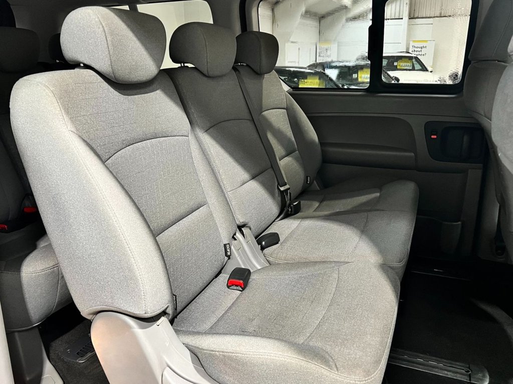 USED 2019 19 HYUNDAI i800 2.5 CRDi SE Nav MPV 5dr Diesel Auto Euro 6 (170 ps) 