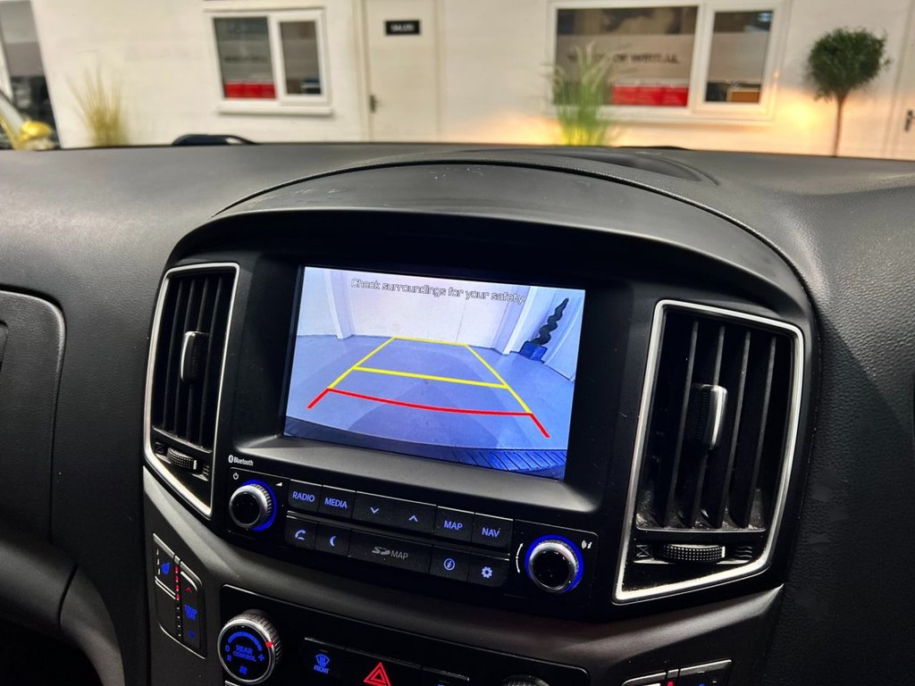 USED 2019 19 HYUNDAI i800 2.5 CRDi SE Nav MPV 5dr Diesel Auto Euro 6 (170 ps) 