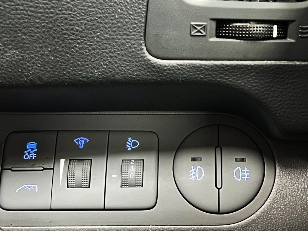 USED 2019 19 HYUNDAI i800 2.5 CRDi SE Nav MPV 5dr Diesel Auto Euro 6 (170 ps) 