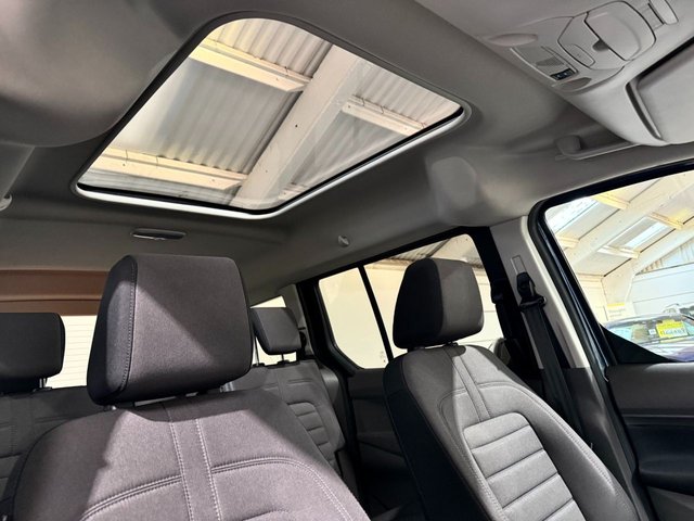 View our FORD GRAND TOURNEO CONNECT