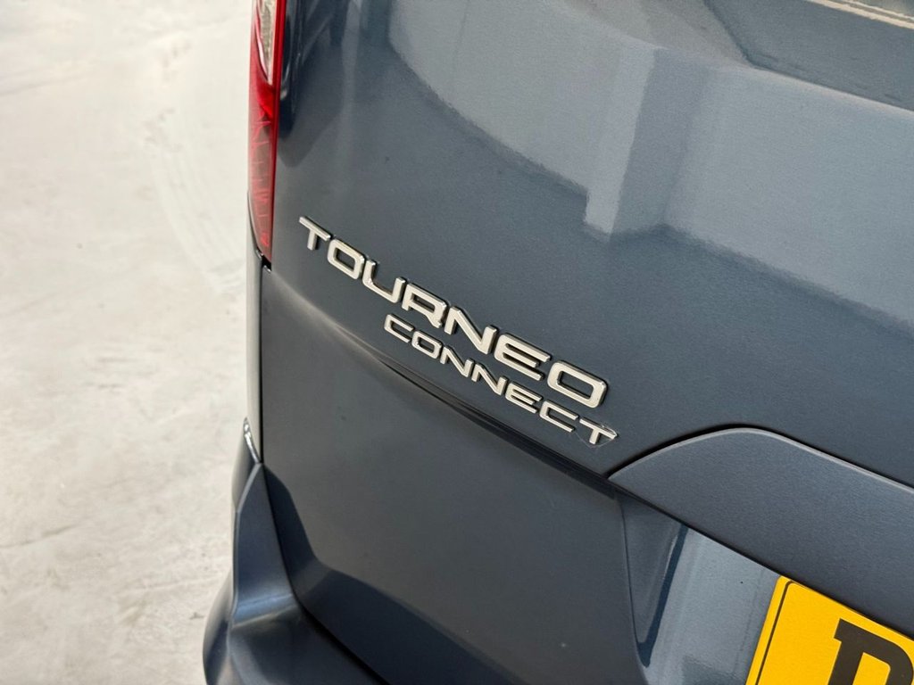 USED 2020 20 FORD GRAND TOURNEO CONNECT 1.5 EcoBlue Titanium MPV 5dr Diesel Auto Euro 6 (s/s) (120 ps) 
