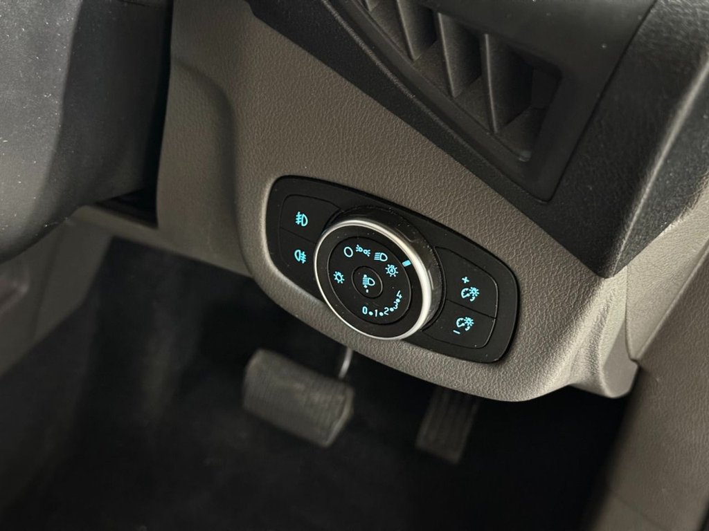 USED 2020 20 FORD GRAND TOURNEO CONNECT 1.5 EcoBlue Titanium MPV 5dr Diesel Auto Euro 6 (s/s) (120 ps) 