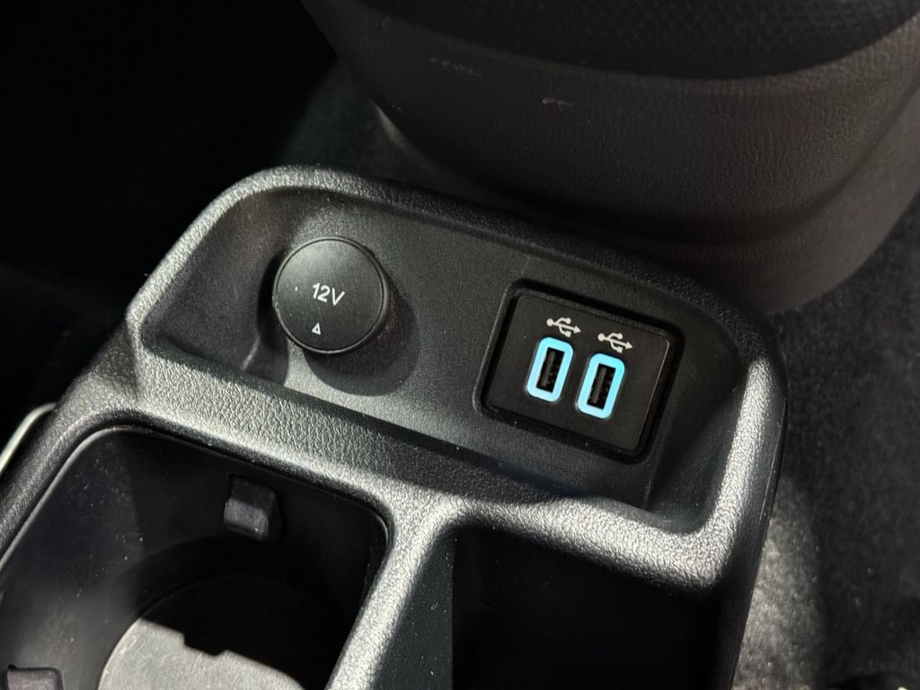 USED 2020 20 FORD GRAND TOURNEO CONNECT 1.5 EcoBlue Titanium MPV 5dr Diesel Auto Euro 6 (s/s) (120 ps) 