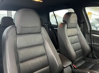 USED 2008 08 VOLKSWAGEN GOLF 3.2 V6 R32 Hatchback 5dr Petrol DSG 4Motion (233 g/km, 247 bhp) DVD Nav - Winter Pack with Leather