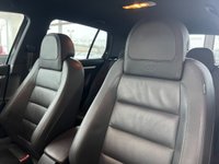 USED 2008 08 VOLKSWAGEN GOLF 3.2 V6 R32 Hatchback 5dr Petrol DSG 4Motion (233 g/km, 247 bhp) DVD Nav - Winter Pack with Leather